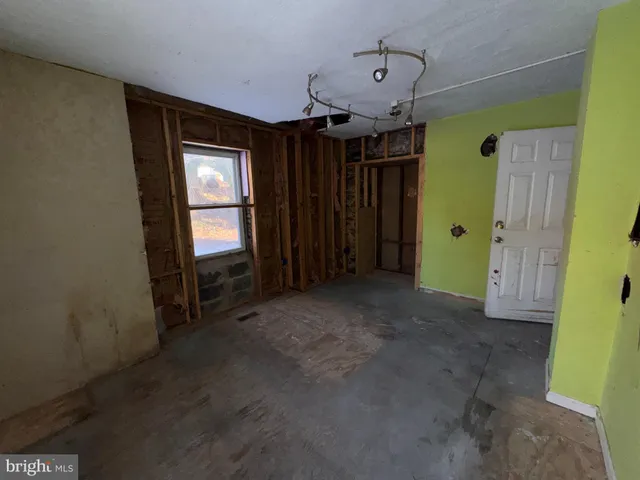 $209,900 | 4420 Rosemont Avenue, Drexel Hill, PA 19026