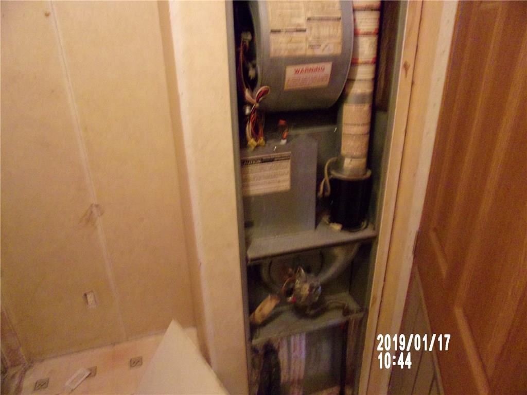 737 Patterson Road Columbus, IN 47203 - Photo 14 of 19 Gallery Image 14