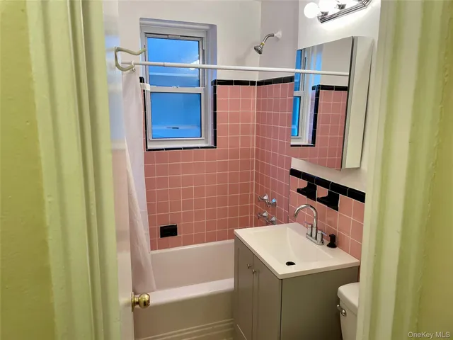 $164,000 | 36 Cathedral Avenue, Unit 2C, Hempstead, NY 11550