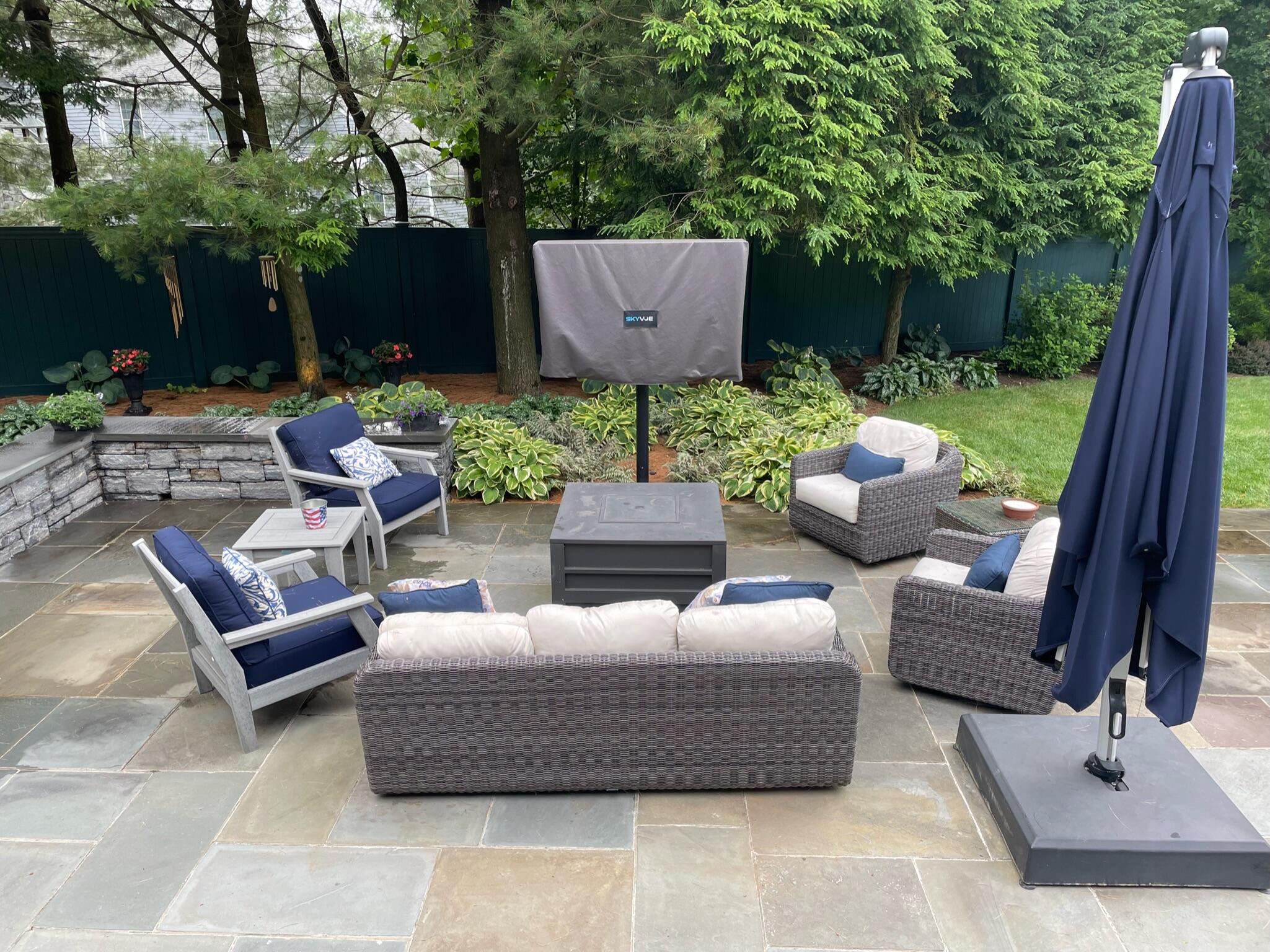 10 Wakeman Road Darien, CT 06820 - Photo 30 of 38 a outdoor living space with furniture and garden view