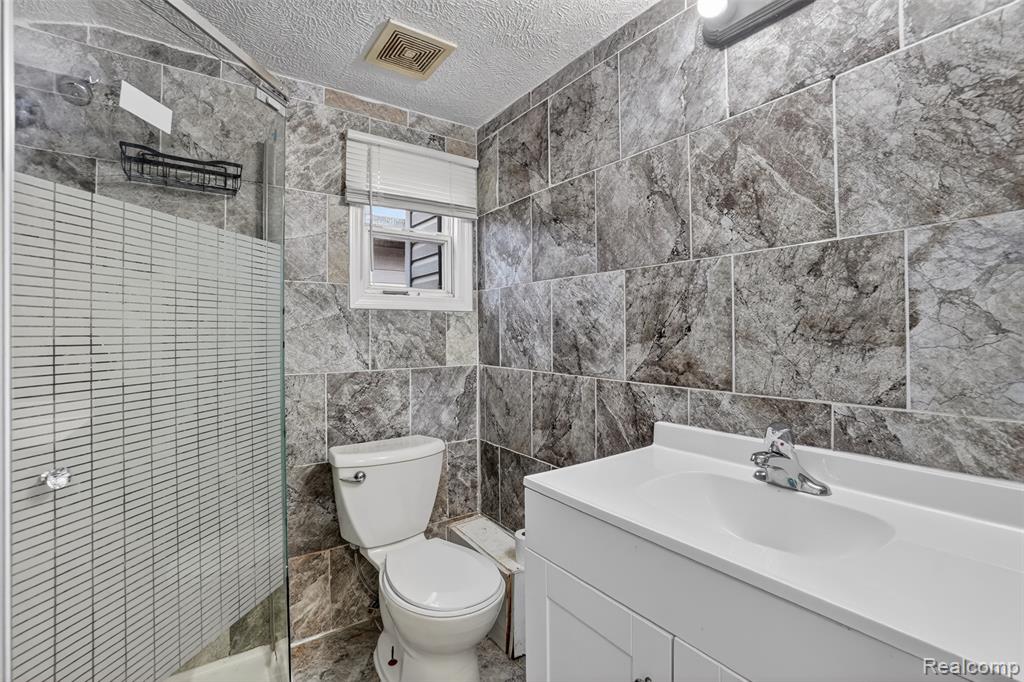 4910 Hughes Road Lansing, MI 48910 - Photo 21 of 27