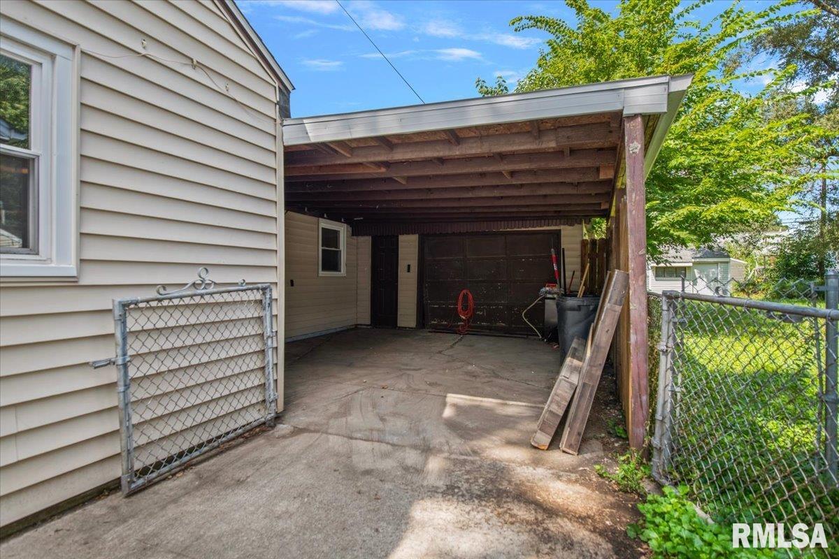 2257 East Converse Avenue Springfield, IL 62702 - Photo 22 of 28 Gallery Image 22