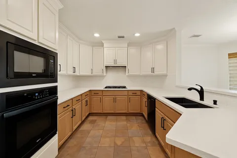 $450,000 | 1517 Asbury Street, Houston, TX 77007