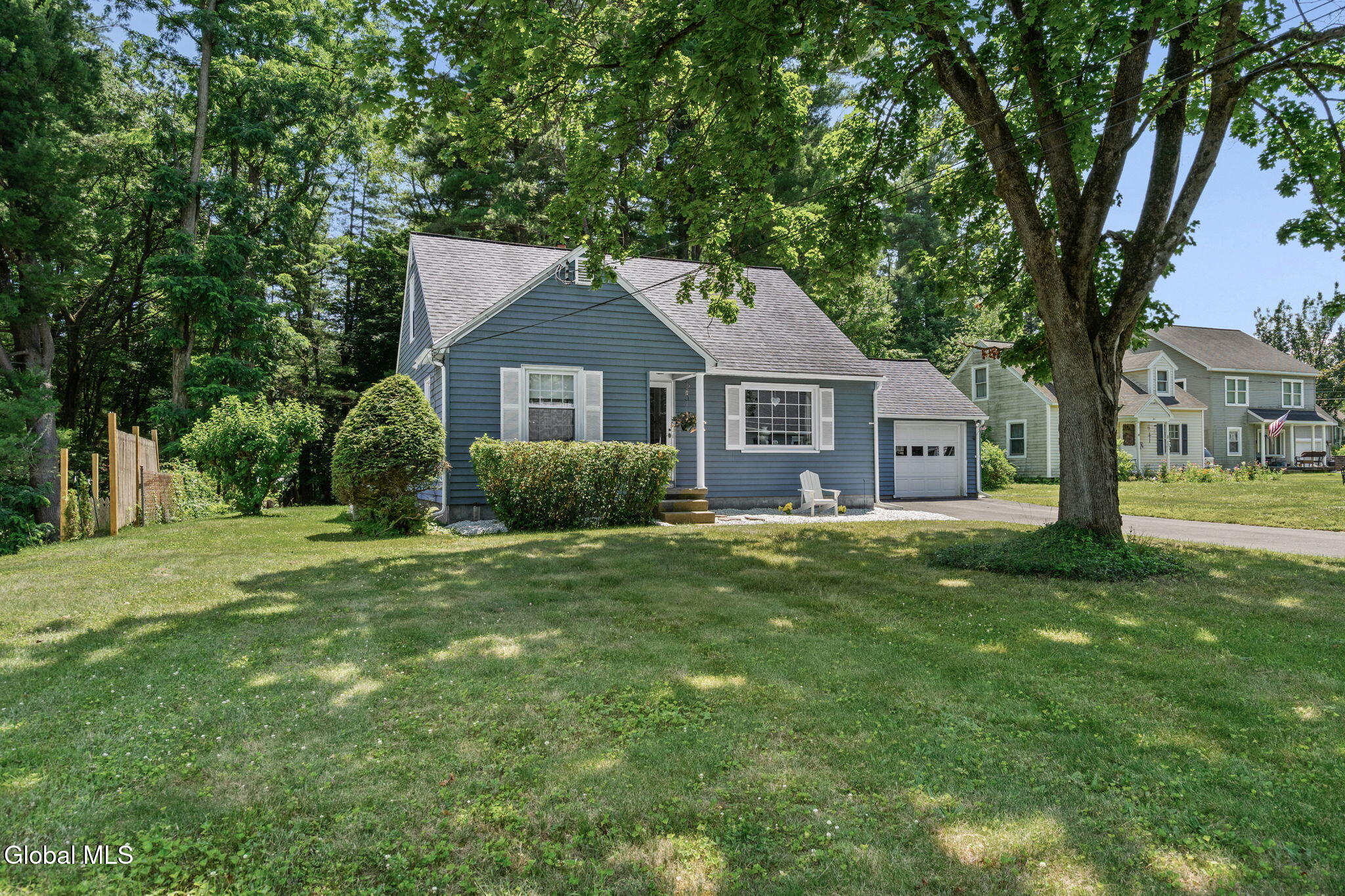 7 Pinewood Road Guilderland, NY 12084 - Photo 4 of 36 2-web-or-mls-7-pinewood-rd