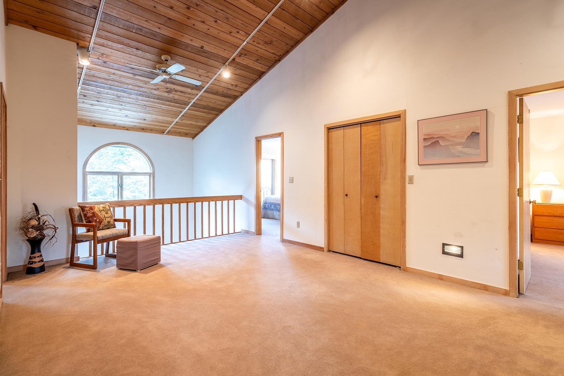 641 Hell's Peak Road Londonderry, VT 05148 - Photo 11 of 35 Gallery Image 11