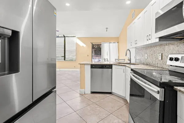 $549,900 | 4134 Northwest 2nd Lane, Delray Beach, FL 33445