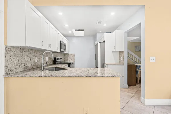 $549,900 | 4134 Northwest 2nd Lane, Delray Beach, FL 33445