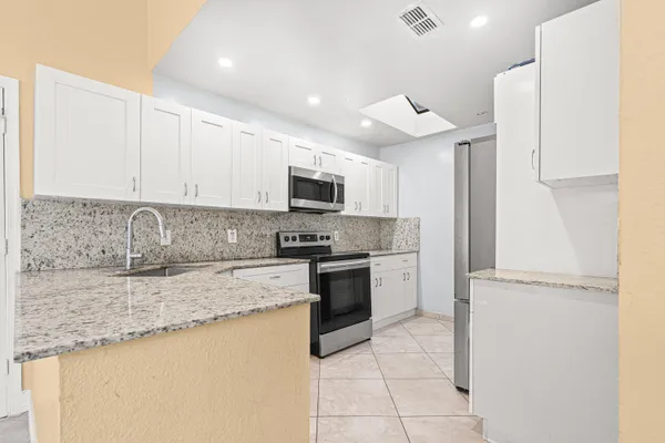 $549,900 | 4134 Northwest 2nd Lane, Delray Beach, FL 33445