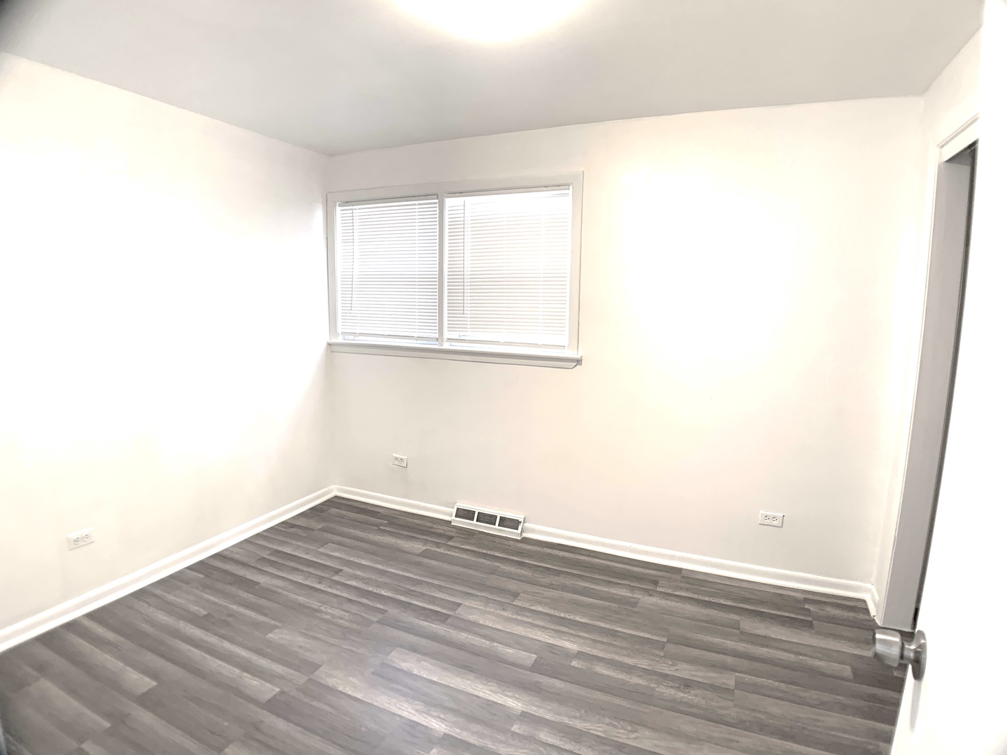 3451 West 38th Street Chicago, IL 60632 - Photo 14 of 27