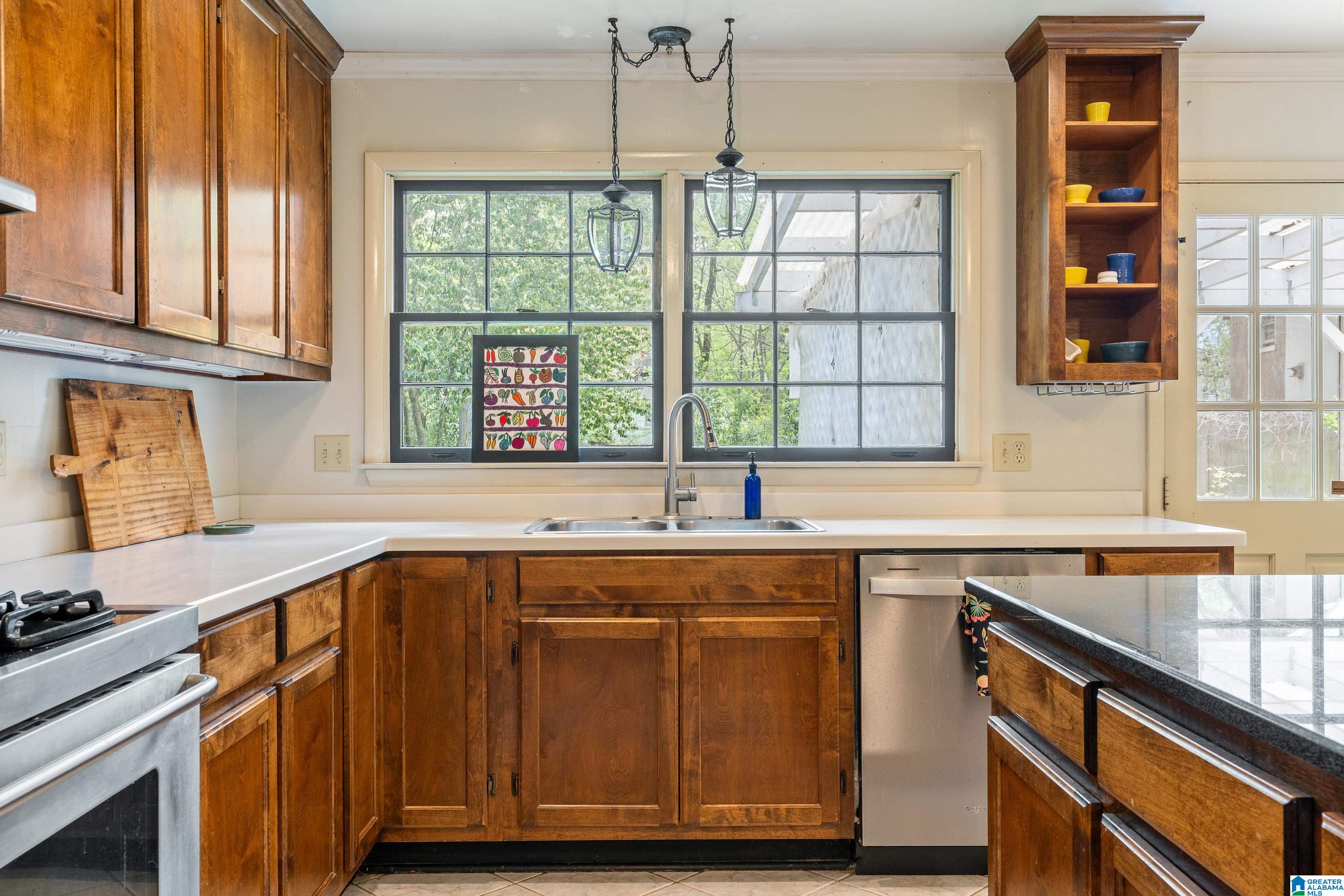 2221 Chapel Hill Road Birmingham, AL 35216 - Photo 15 of 35