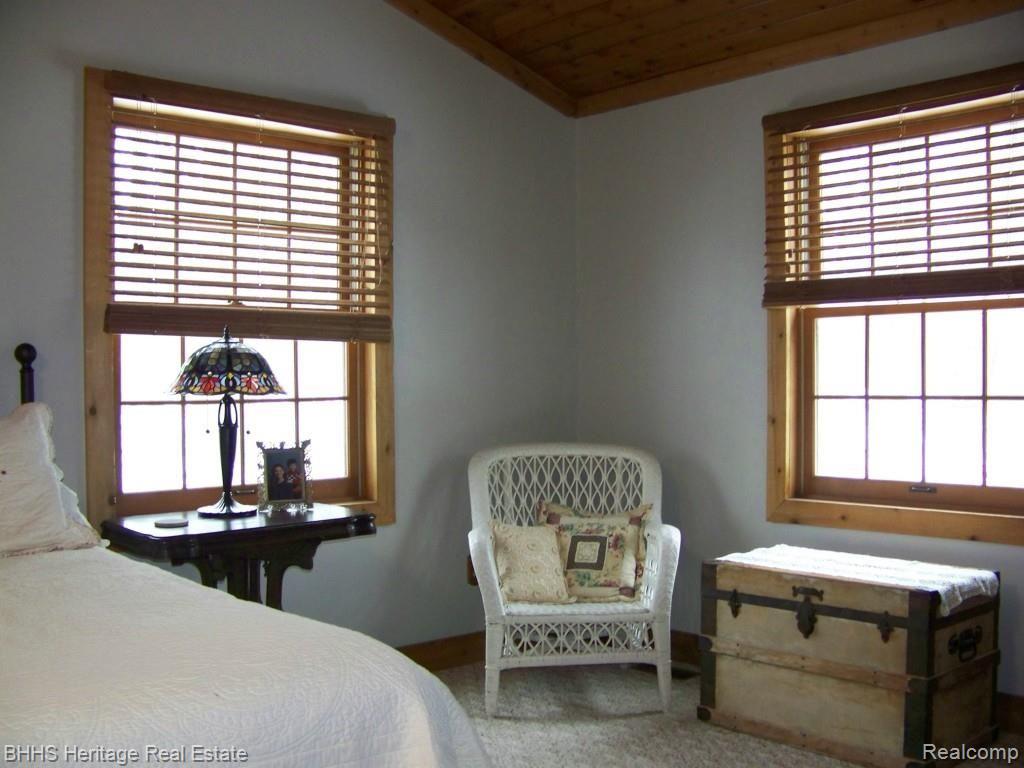 5353 Dutton Road Gregory, MI 48137 - Photo 34 of 42 100_4855.jpg
