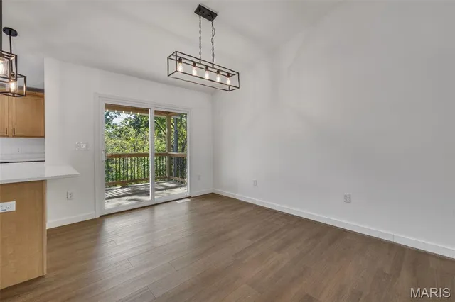 $310,000 | 211 Easy Street, De Soto, MO 63020