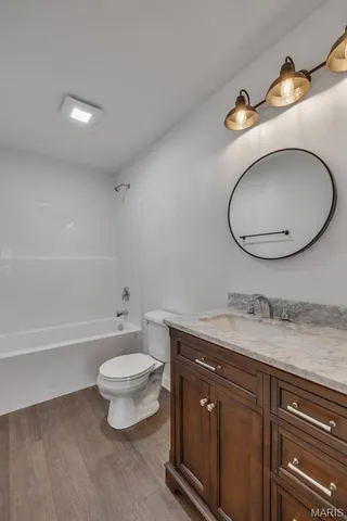 $310,000 | 211 Easy Street, De Soto, MO 63020