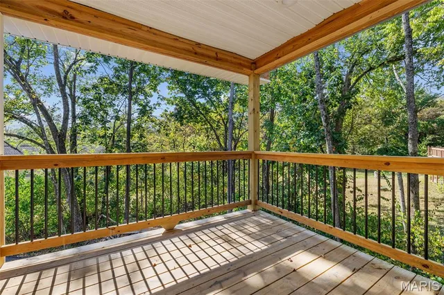 $310,000 | 211 Easy Street, De Soto, MO 63020