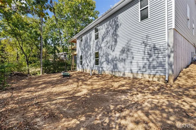 $310,000 | 211 Easy Street, De Soto, MO 63020