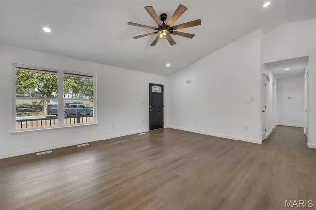 $310,000 | 211 Easy Street, De Soto, MO 63020