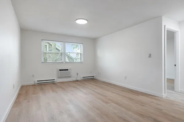 $2,400 | 303 Broadway, Unit A1, Lynn, MA 01904