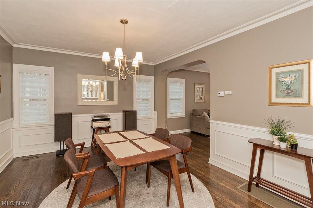 16315 Fernway Road Cleveland, OH 44120 - Photo 11 of 33