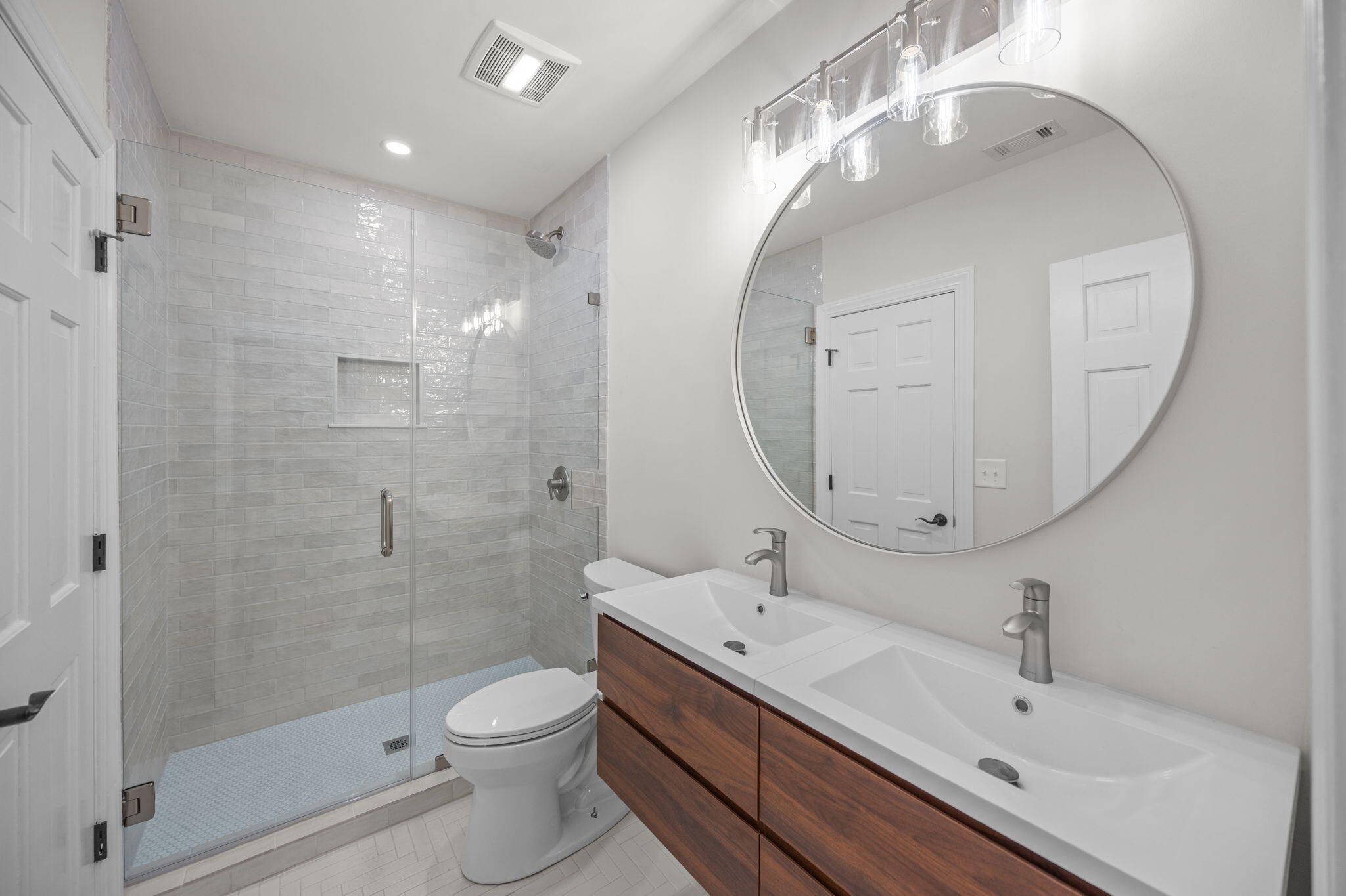 12 Elliott Street, Unit A Charleston, SC 29401 - Photo 19 of 52 21-web-or-mls-470A7760