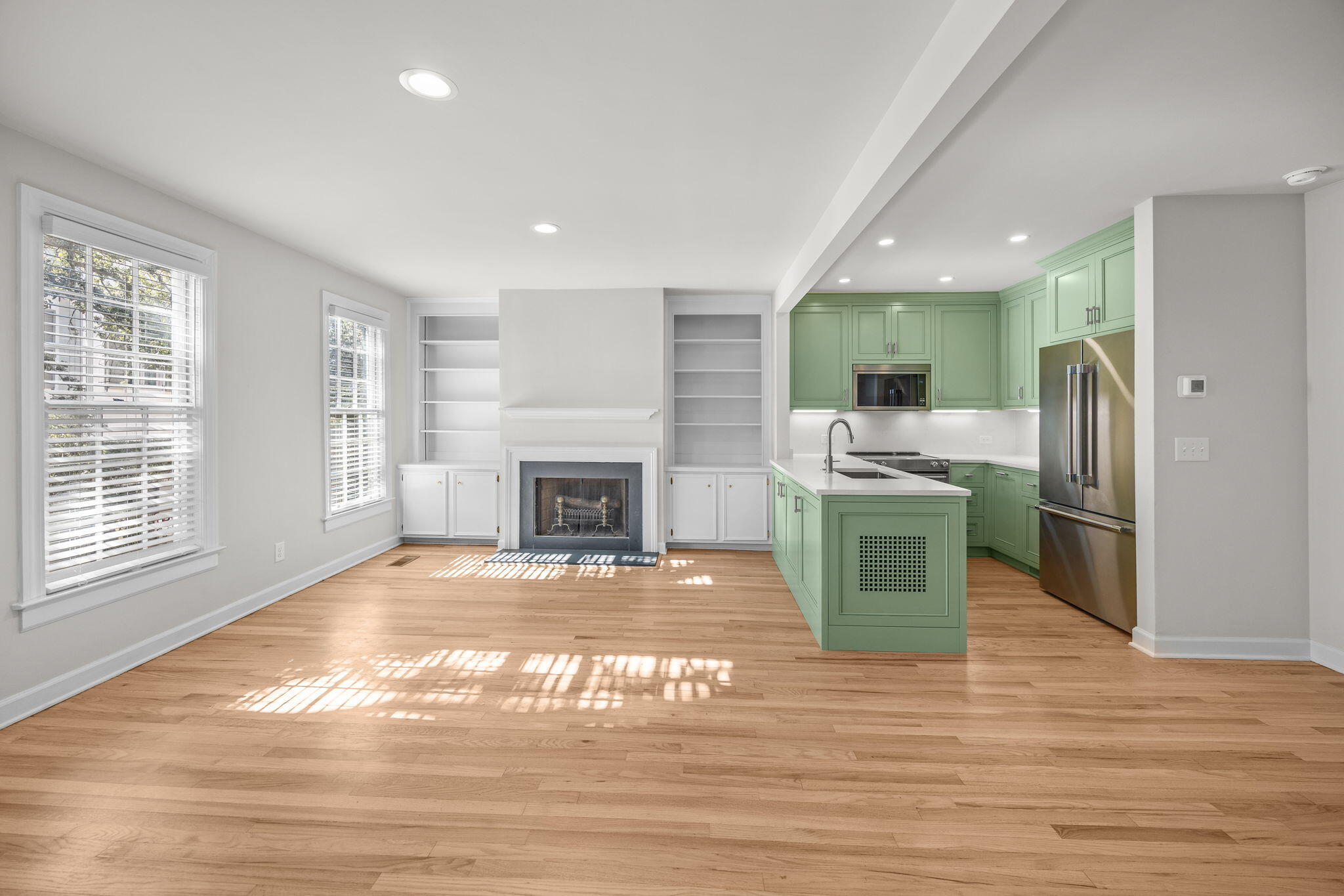 12 Elliott Street, Unit A Charleston, SC 29401 - Photo 3 of 52 5-web-or-mls-470A7712