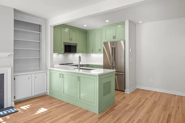 $7,500 | 12 Elliott Street, Unit A, Charleston, SC 29401