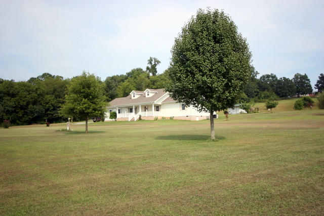 1420 Sands Road Sweetwater, TN 37874 - Photo 17 of 36 17-IMG_3275