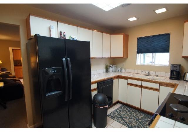 9420 Doheny Road Santee, CA 92071 - Photo 4 of 17 Kitchen
