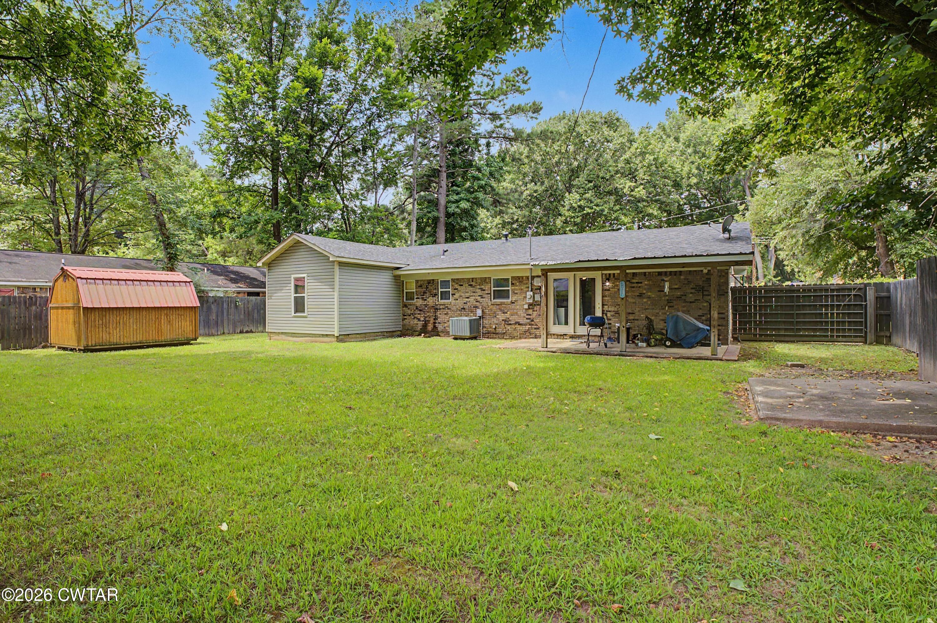 1180 Pine Street Covington, TN 38019 - Photo 10 of 35 Back 2 1180 Pine__