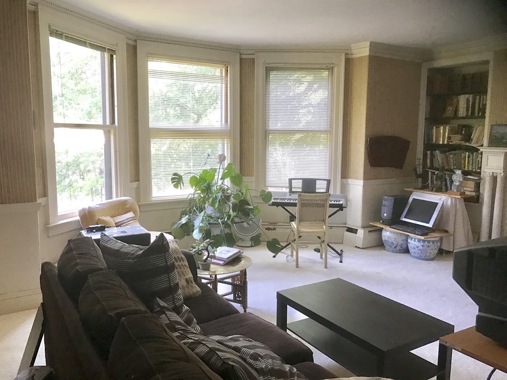 15 Regent Circle Brookline, MA 02445 - Photo 13 of 30