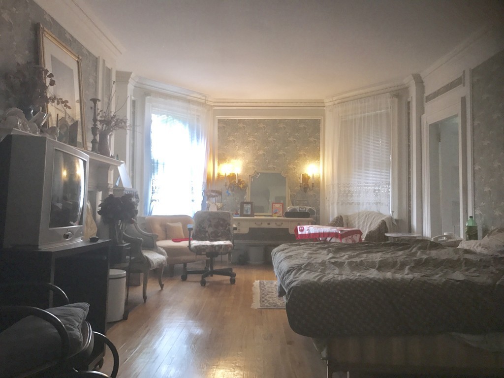 15 Regent Circle Brookline, MA 02445 - Photo 16 of 30