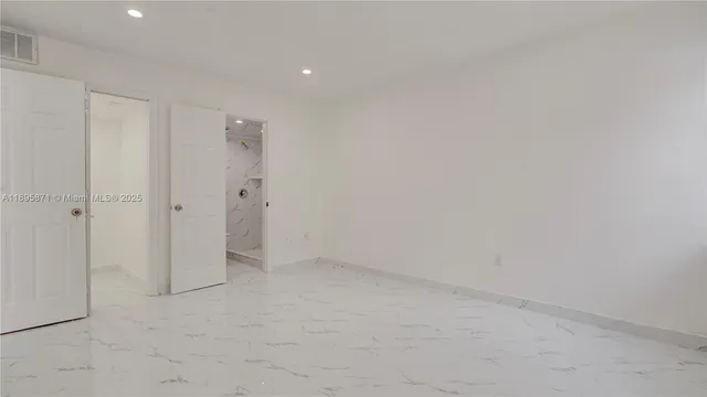 $2,200 | 6070 West 18th Avenue, Unit 114, Hialeah, FL 33012