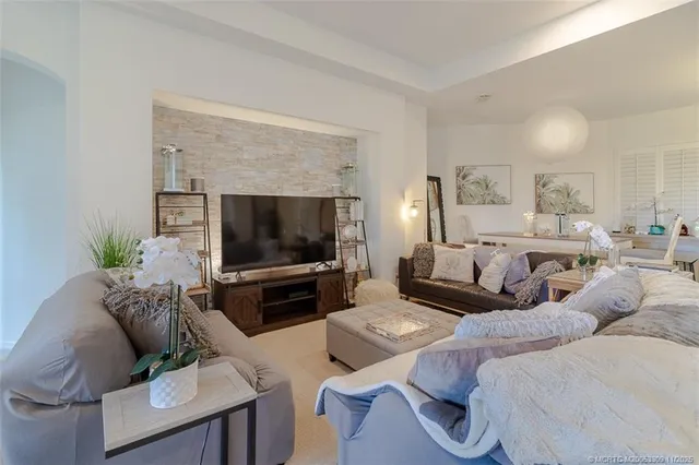 $529,000 | 2432 Southwest Brookwood Lane, Palm City, FL 34990