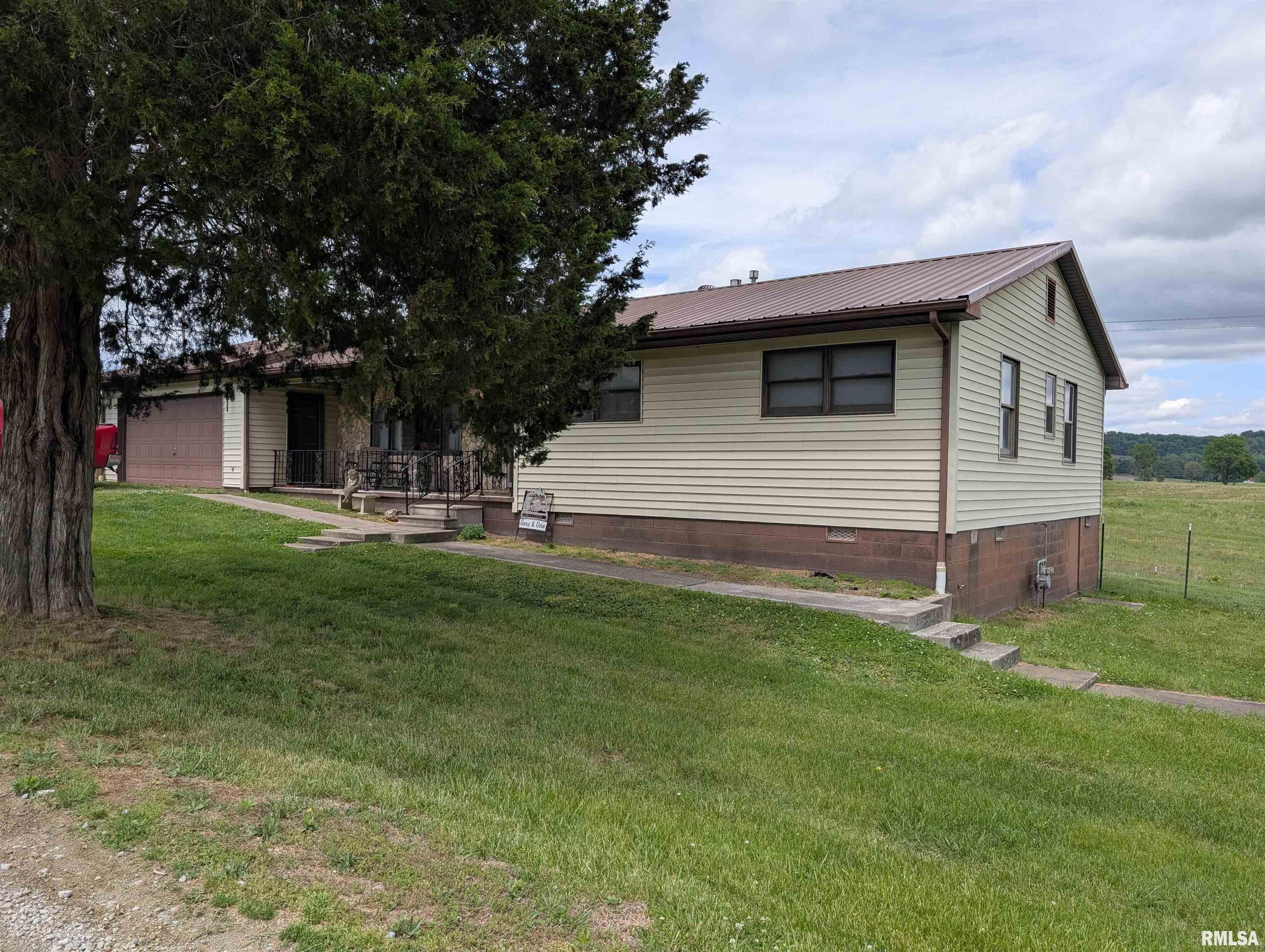6 Kirk Drive Cave In Rock, IL 62919 - Photo 2 of 26