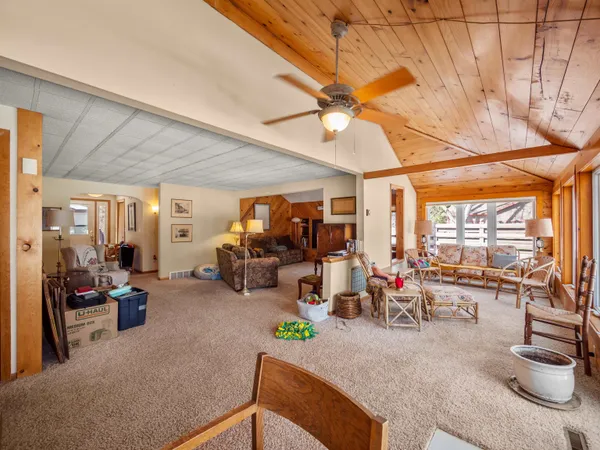 $1,325,000 | N2942 Highland Lane, Waupaca, WI 54981