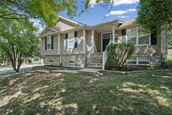 $345,000 | 6315 North Quincy Avenue, Kansas City, MO 64119