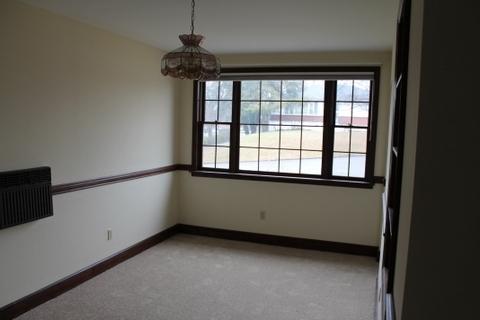 2345 Idavere Road Southwest Roanoke, VA 24015 - Photo 6 of 20 IMG_7059