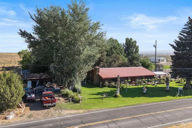 $325,000 | 1521 North 2284 East, Rogerson, ID 83302