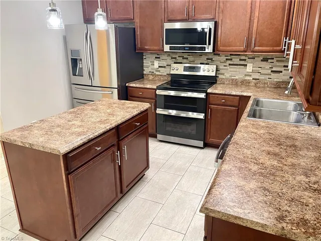 $341,900 | 1552 Weatherend Drive, Rural Hall, NC 27045