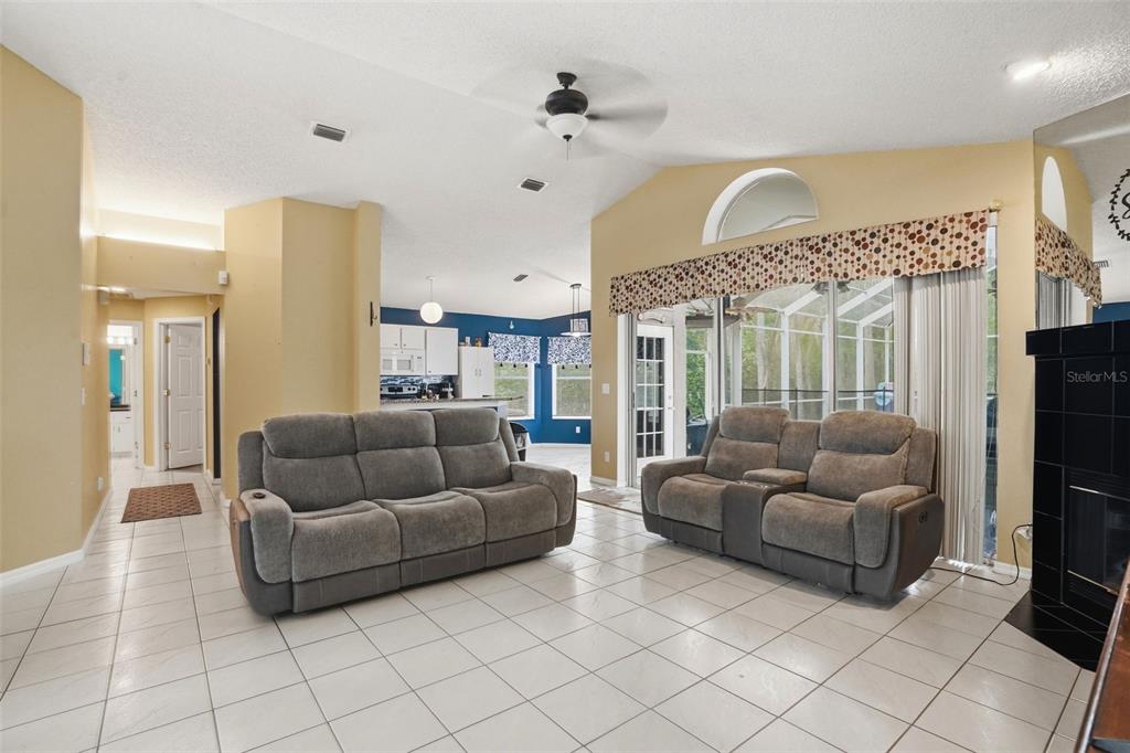 4219 Newton Road Spring Hill, FL 34606 - Photo 9 of 35 Gallery Image 9