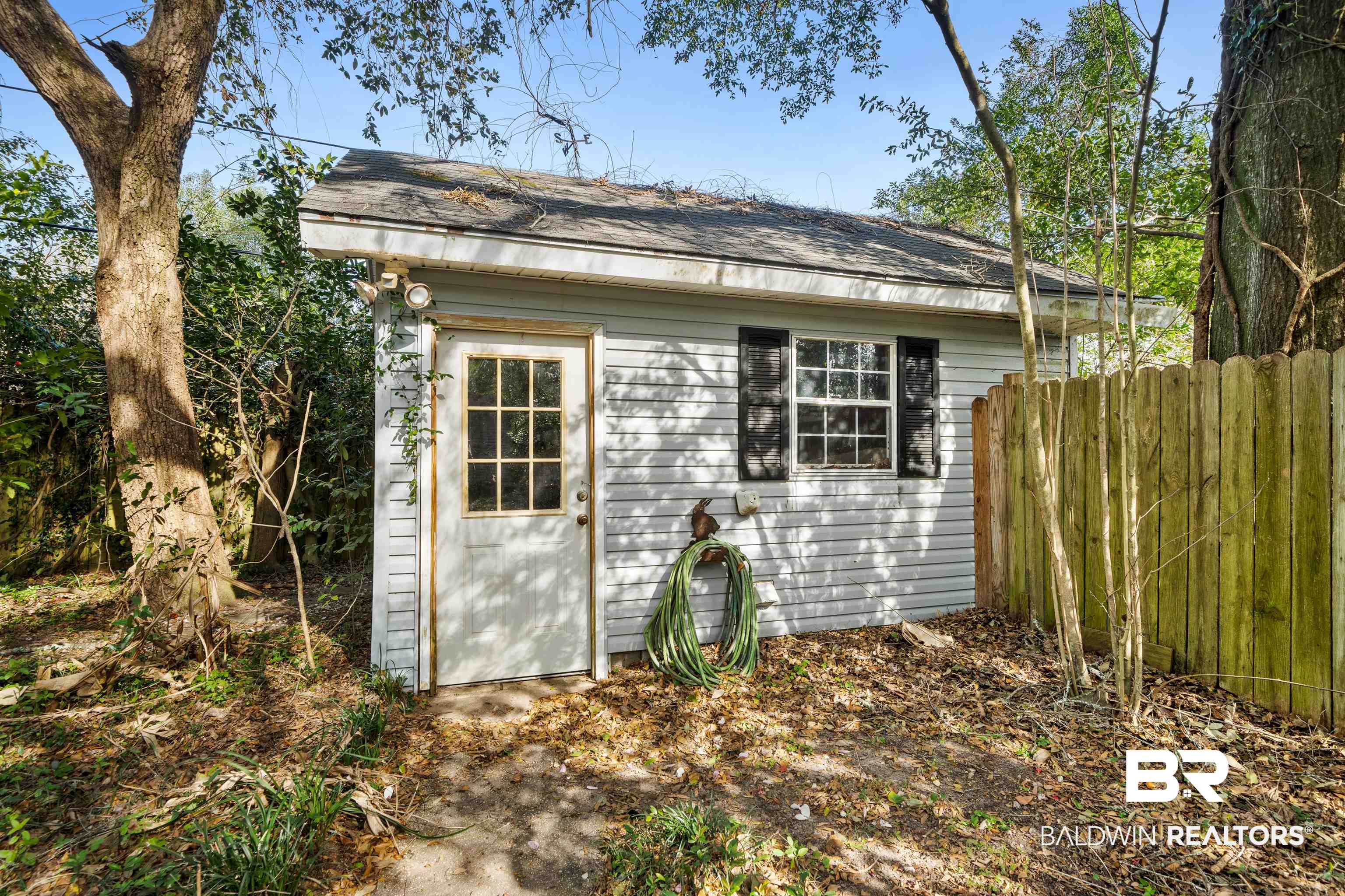 5128 Norton Lane Mobile, AL 36608 - Photo 27 of 32 Shed