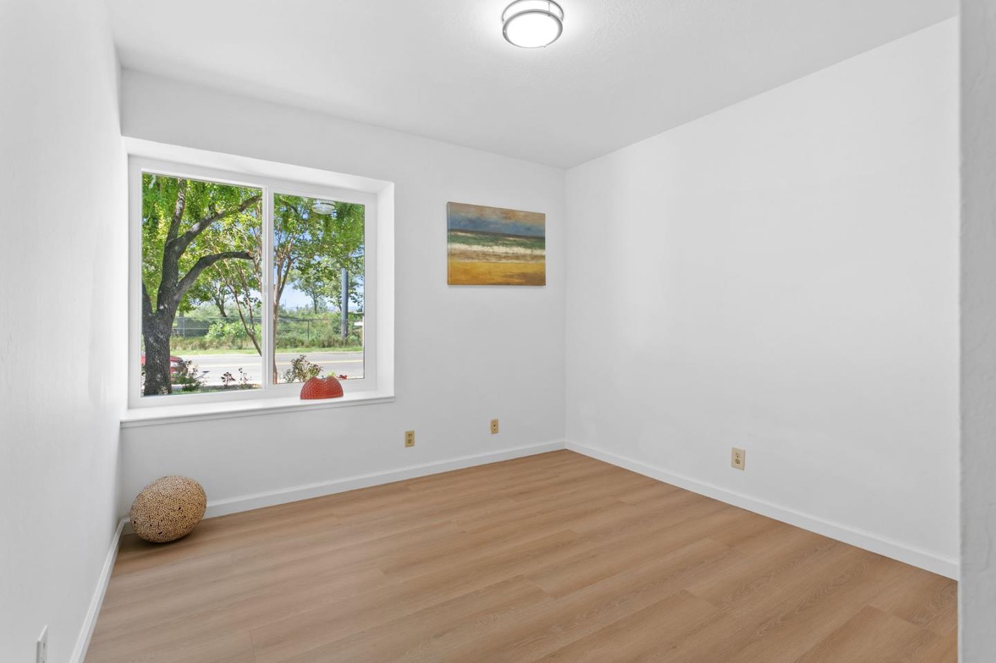 2962 Tuers Road San Jose, CA 95121 - Photo 33 of 38 an empty room with a window