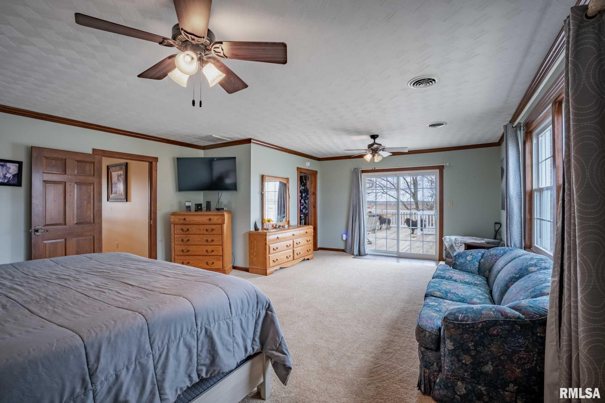 3235 Crossroad School Road Eldorado, IL 62930 - Photo 18 of 68