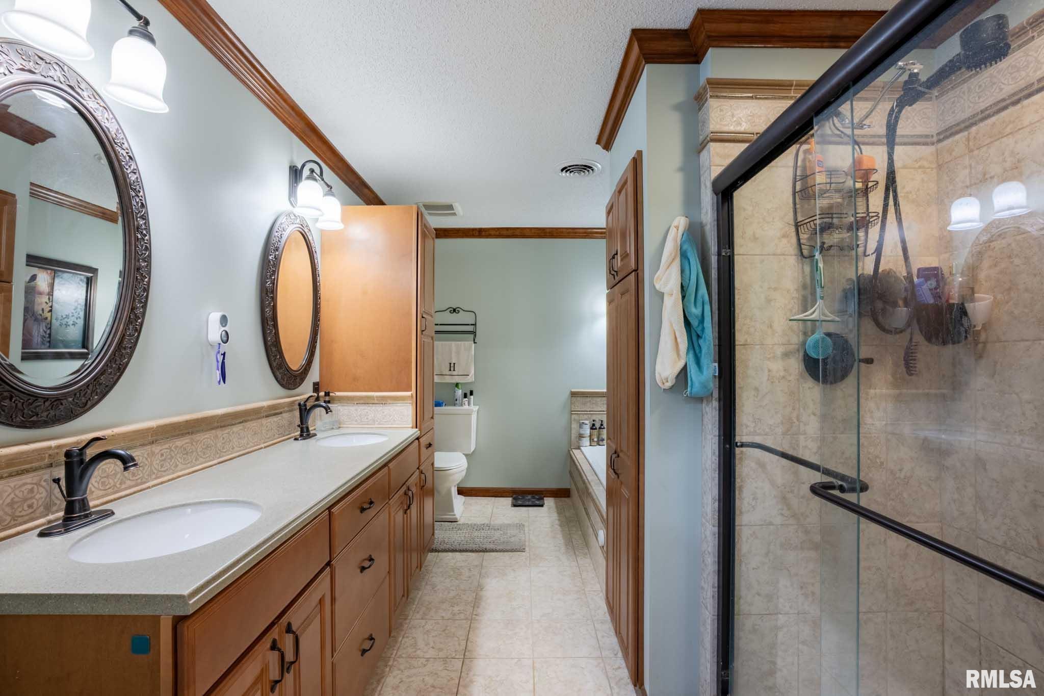 3235 Crossroad School Road Eldorado, IL 62930 - Photo 21 of 68