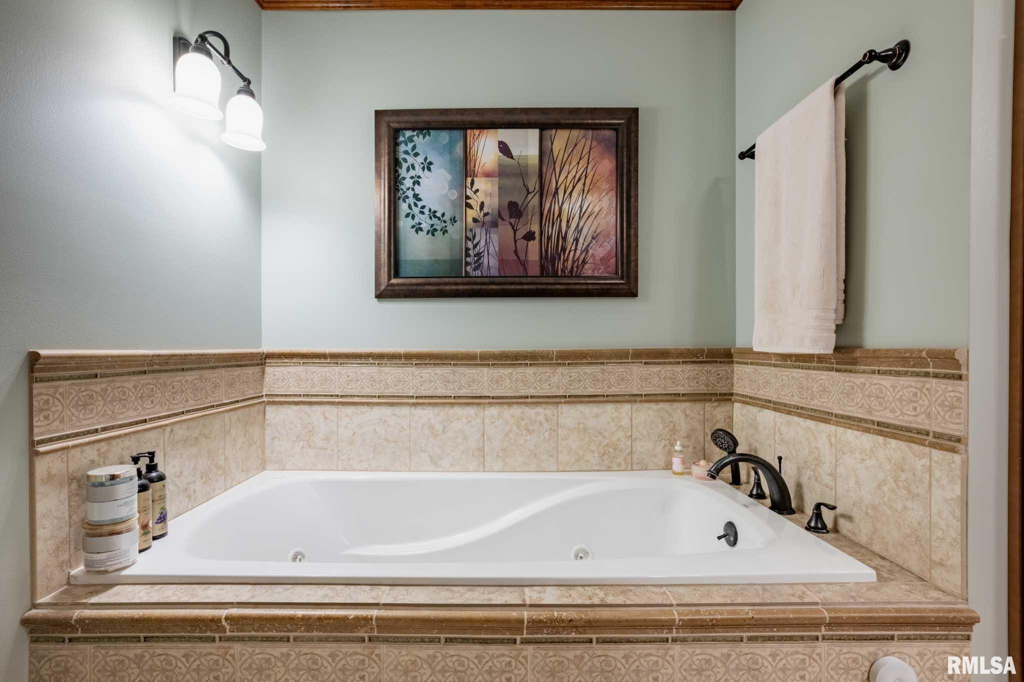 3235 Crossroad School Road Eldorado, IL 62930 - Photo 22 of 68