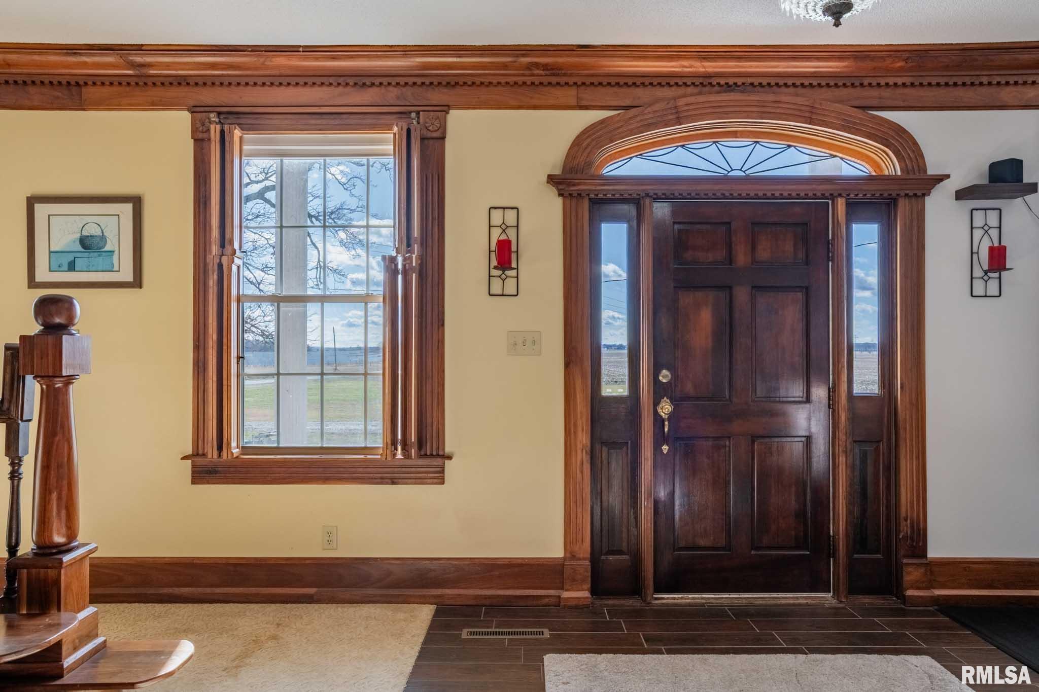 3235 Crossroad School Road Eldorado, IL 62930 - Photo 3 of 68