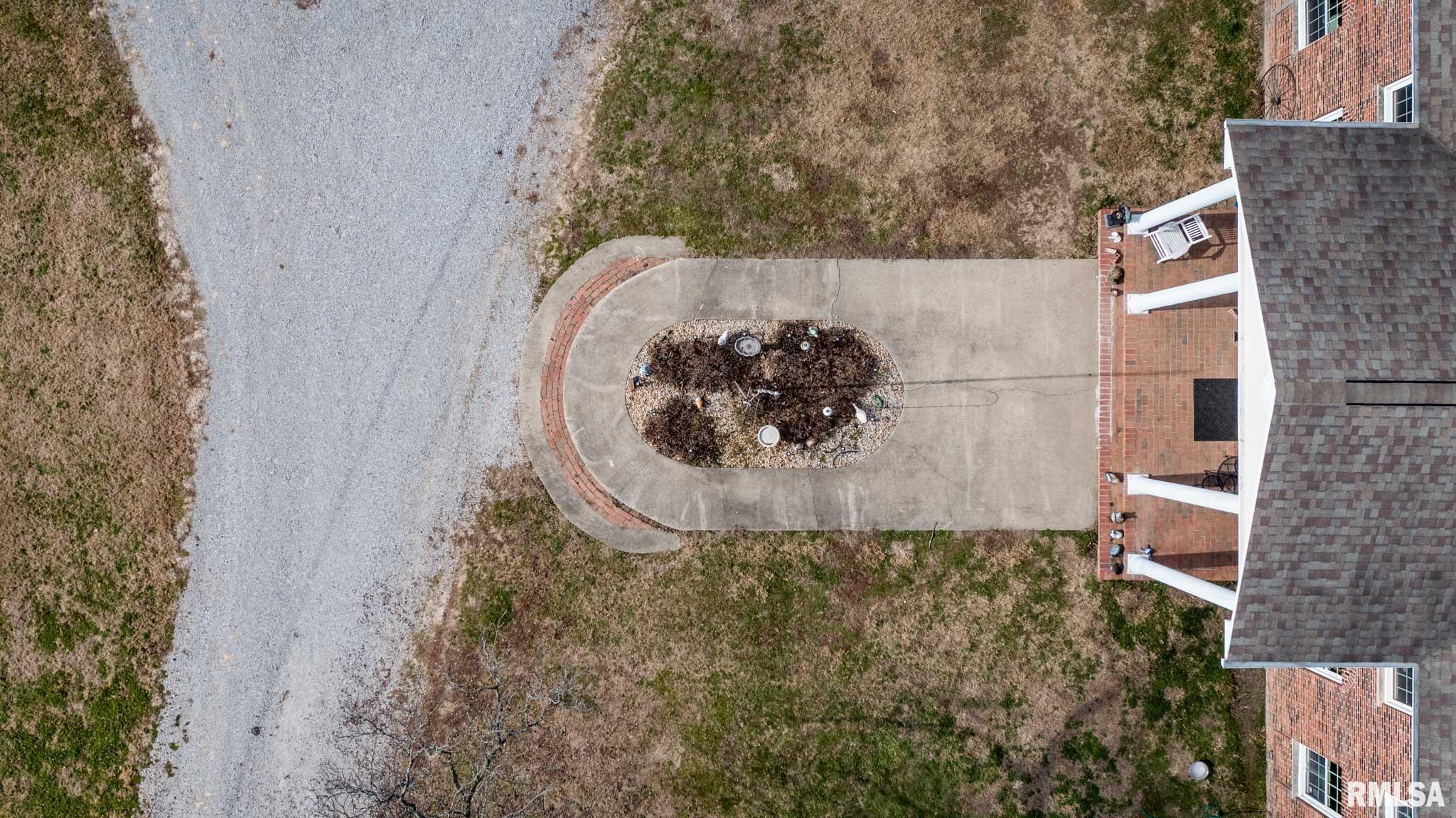 3235 Crossroad School Road Eldorado, IL 62930 - Photo 47 of 68