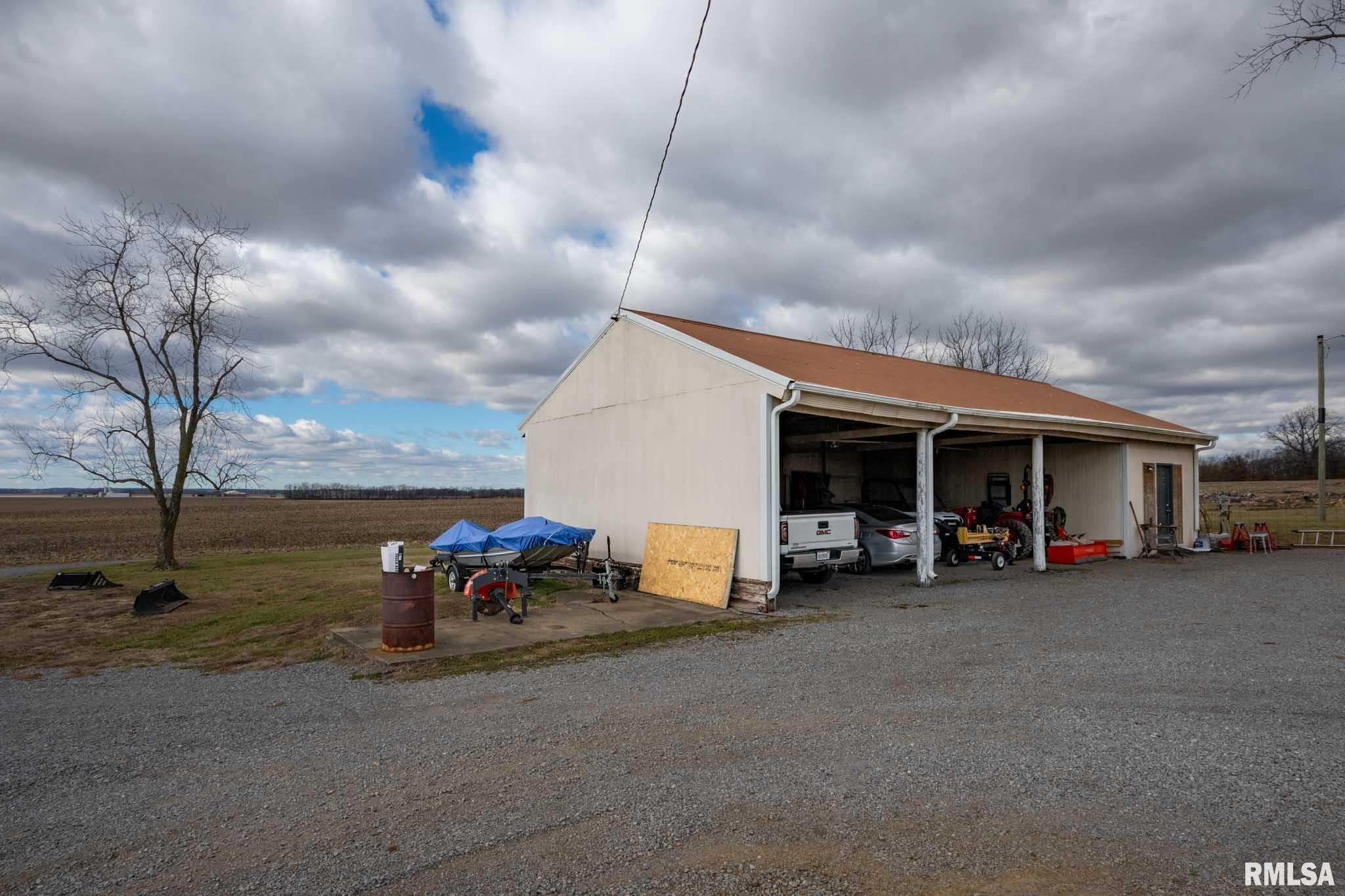 3235 Crossroad School Road Eldorado, IL 62930 - Photo 55 of 68