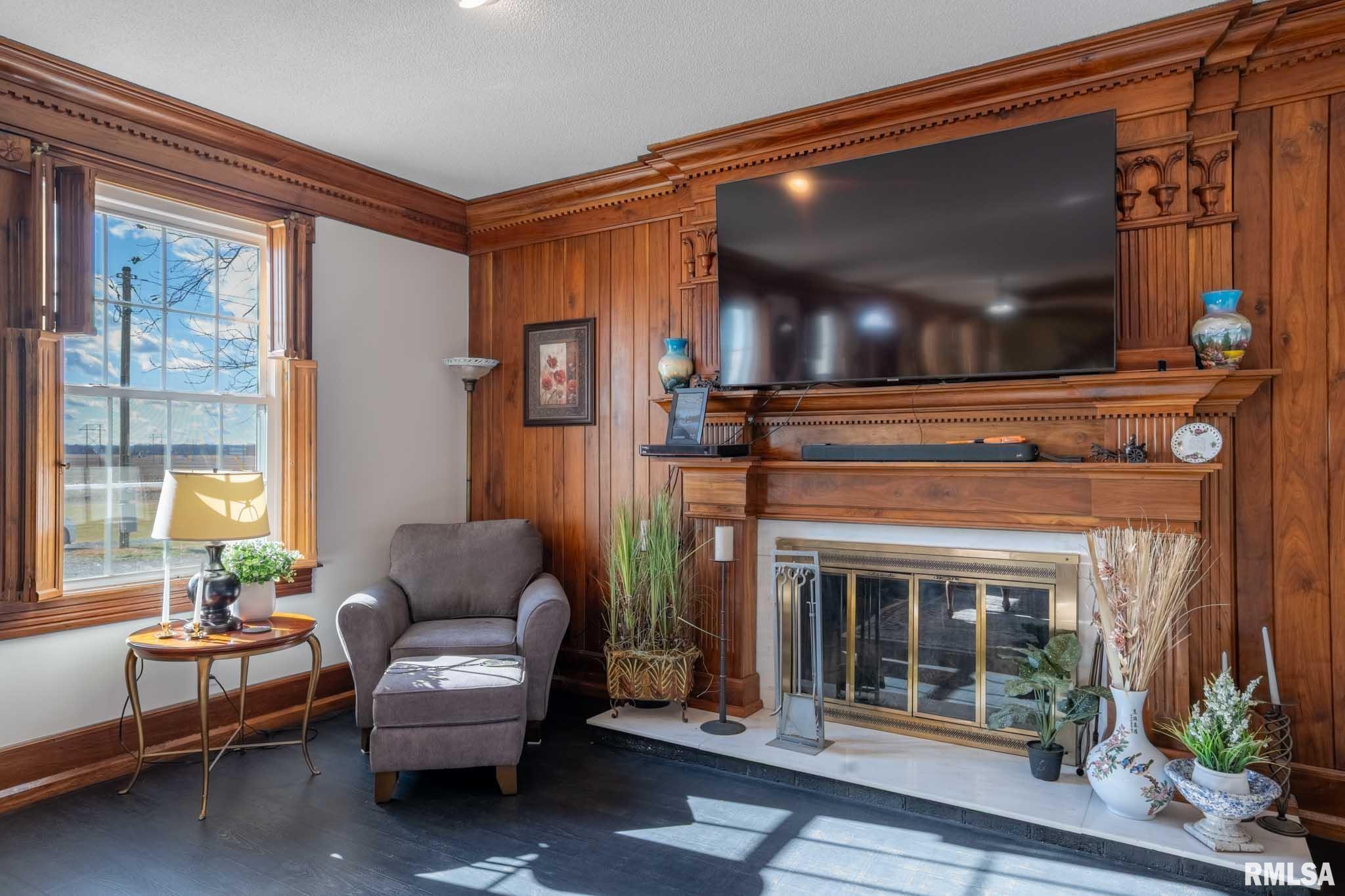 3235 Crossroad School Road Eldorado, IL 62930 - Photo 9 of 68