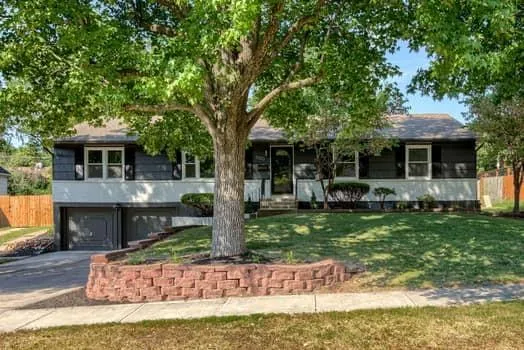 $379,000 | 3320 North Mohawk Lane, Kansas City, MO 64116