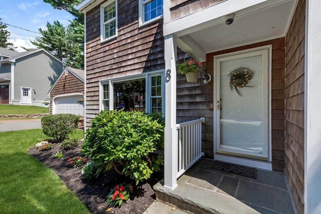 8 Locksley Road Lynnfield, MA 01940 - Photo 26 of 29 Gallery Image 26